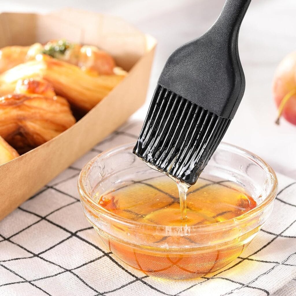 2PCS Silicone Basting Pastry Brush, JJOO Heat Resistant Food Cooking Brush for Oil, Sauce, Baking, BBQ and Grill, BPA Free, Dishwasher Safe (2Pack, Black)