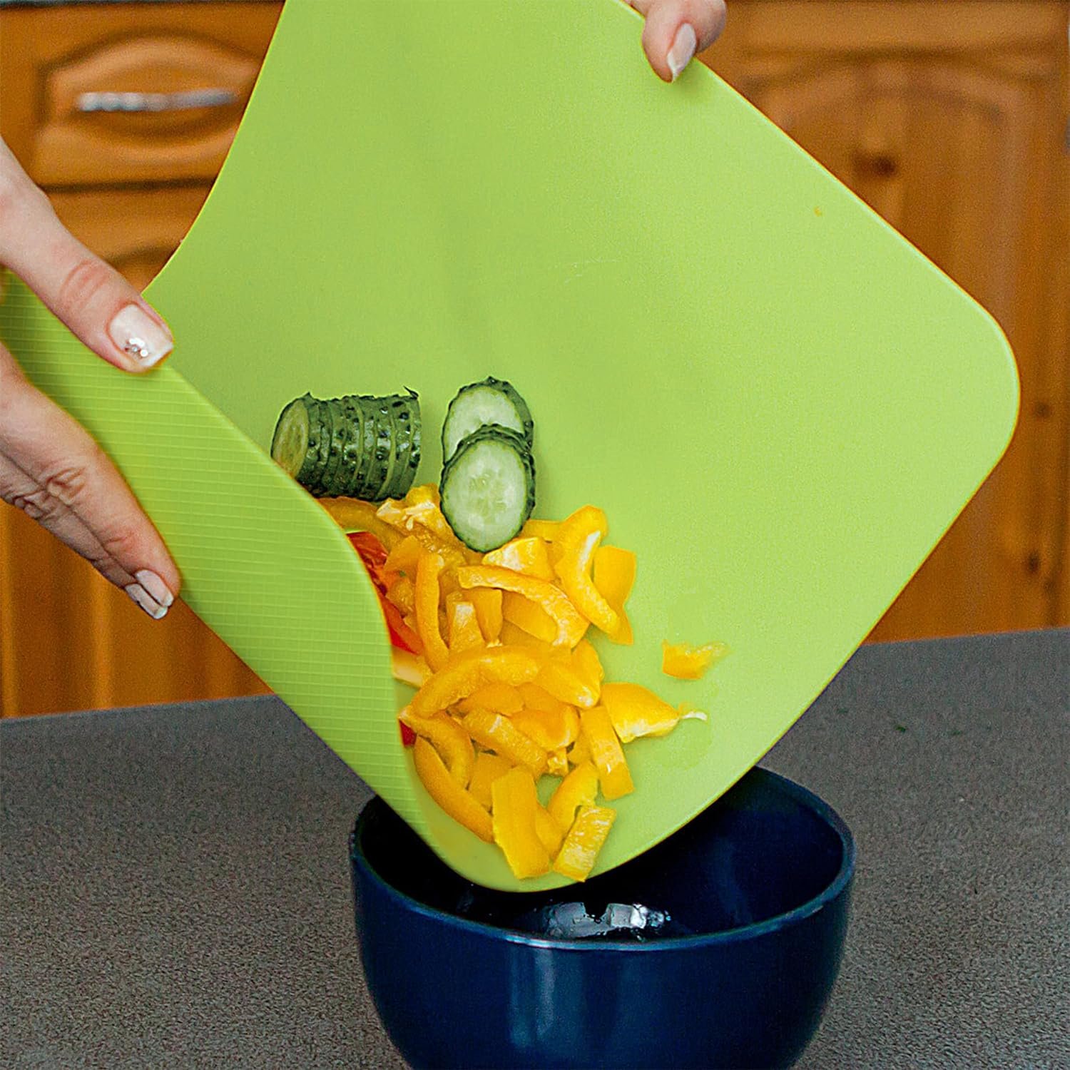 5Pcs Flexible Cutting Boards, BPA Free Plastic Cutting Boards Mats for Kitchen, Non Slip Cutting Mat for Meat and Vegetables