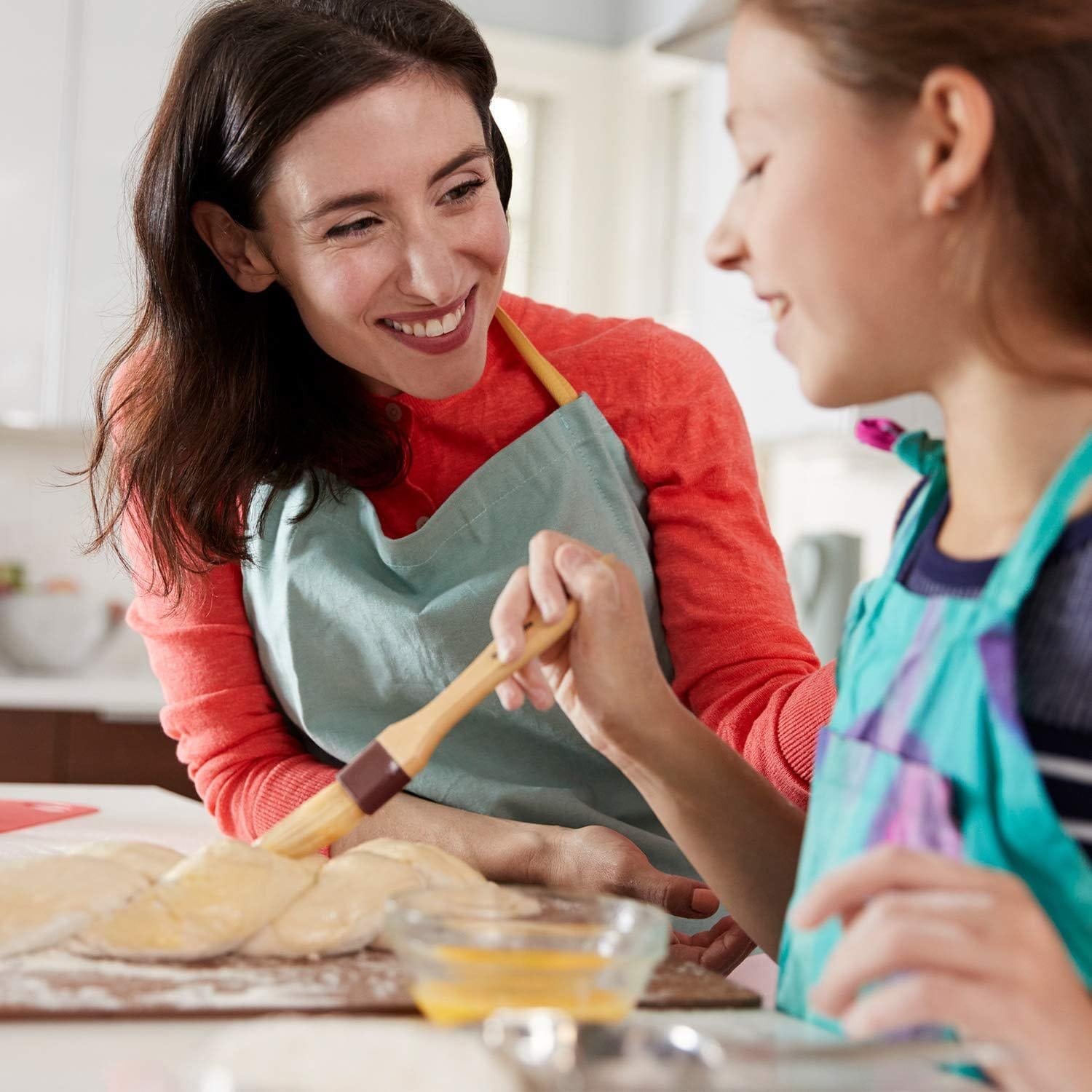 Boao 4 Pieces Pastry Brushes Baking Basting Brush with Natural Bristle BBQ Oil Brush Wooden Handle Food Brush for Cooking Butter Egg Kitchen Brush Culinary Utensil (1 Inch, 2 Inch, 3 Inch)