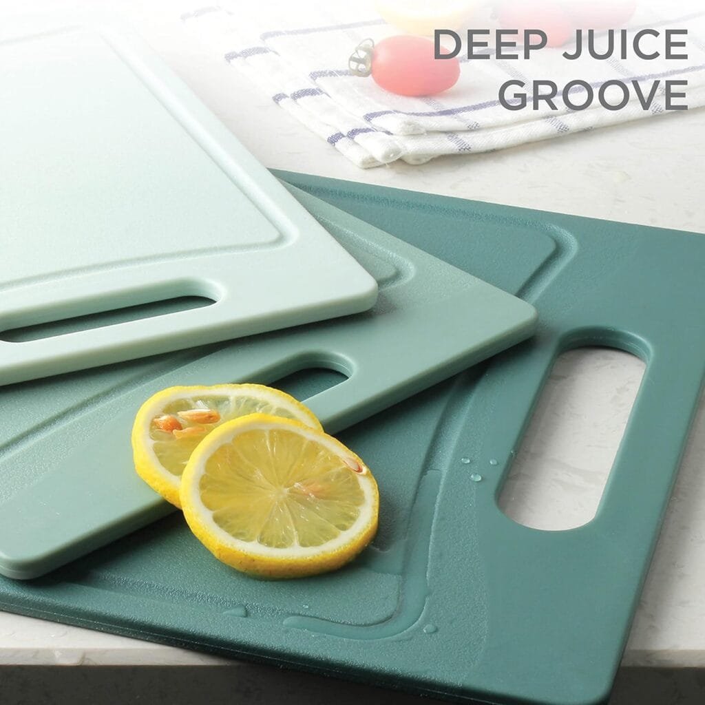 COOK WITH COLOR Cutting Board Set- 3 Pc. Kitchen Cutting Board Set - Large, Medium and Small Cutting Boards with Non Slip Bottom for Meat, Veggies, Fruits, Easy Grip Handle (Mint)