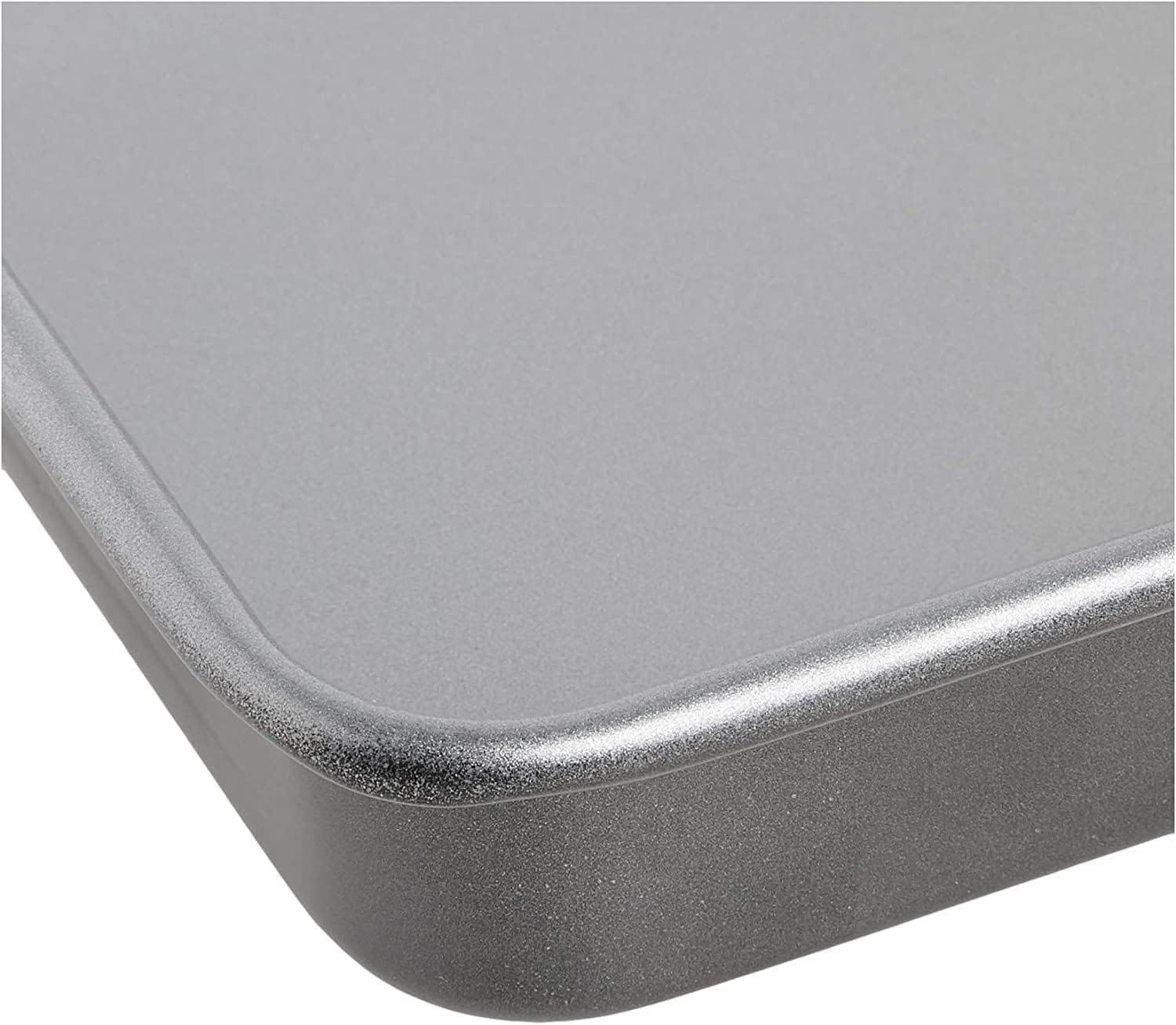Cuisinart 9-Inch Chefs Classic Nonstick Bakeware Square Cake Pan, Silver