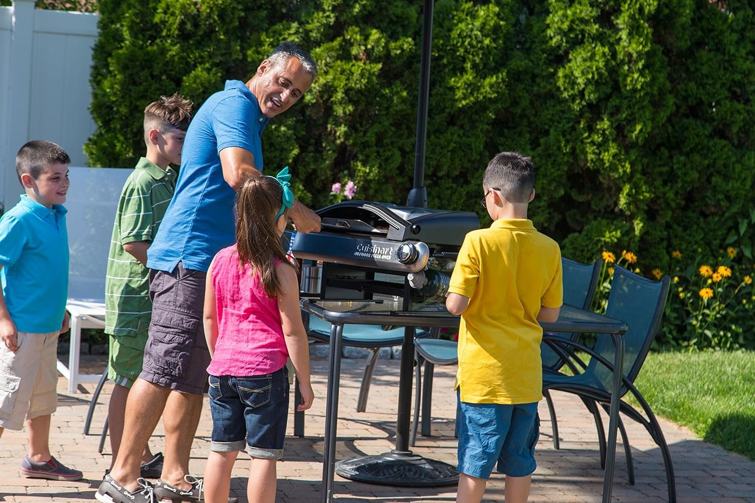 Cuisinart CGG-403 3-in-1 Pizza Oven Plus, Griddle, and Grill