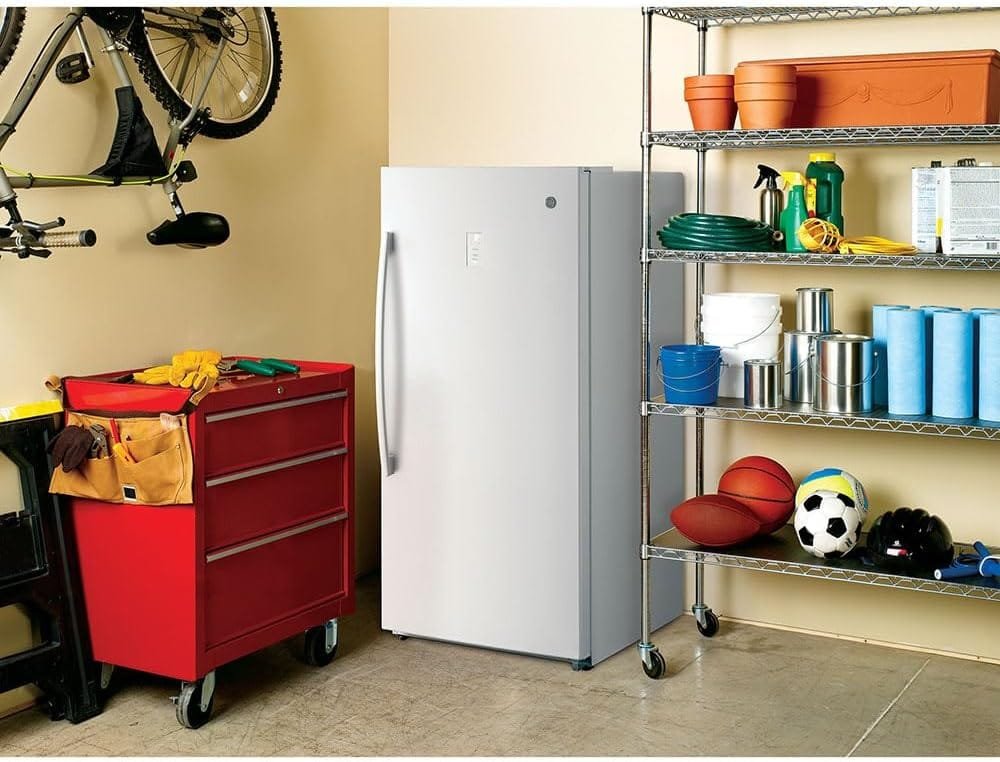 GE FUF17SMRWW Upright Freezer