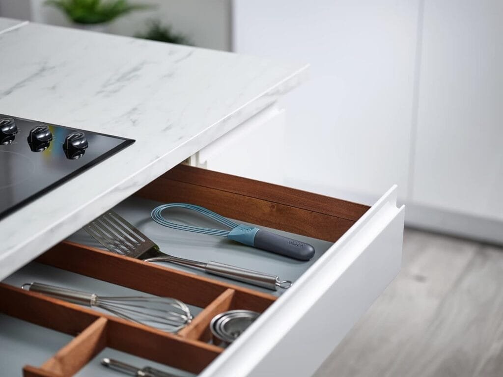 Joseph Joseph 10539 Twist Whisk 2-In-1 Collapsible Balloon and Flat Whisk Silicone Coated Steel Wire, Gray/Green