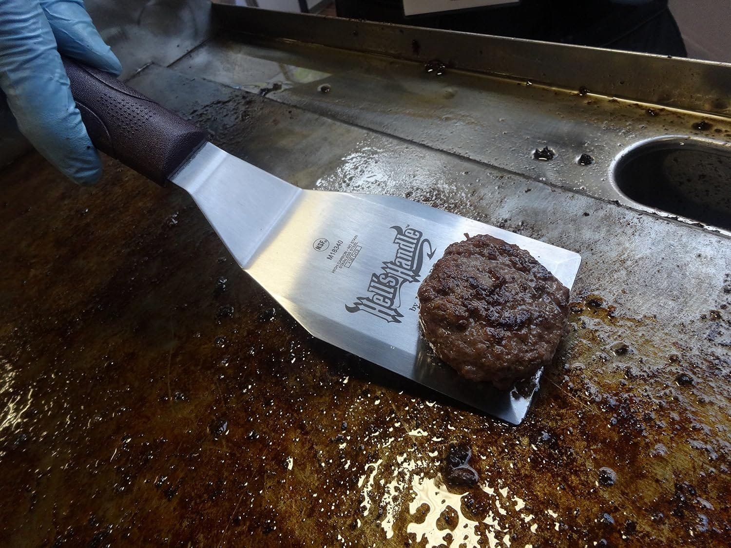 Mercer Culinary Hells Handle Heavy Duty Turner/Spatula, 5 Inch x 3 Inch