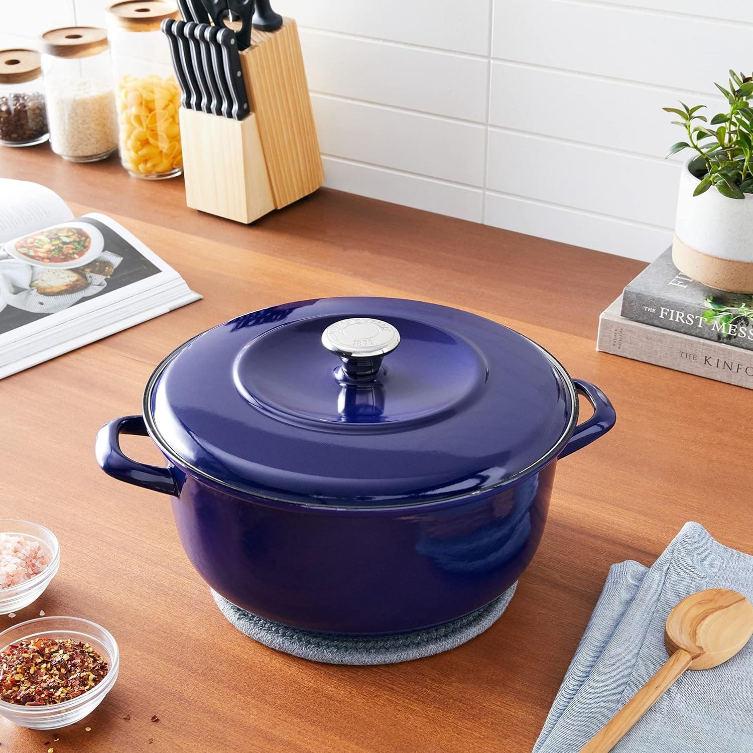 Merten  Storck European Crafted Enameled Iron, Round 7QT Dutch Oven Casserole with Lid, Aegean Teal