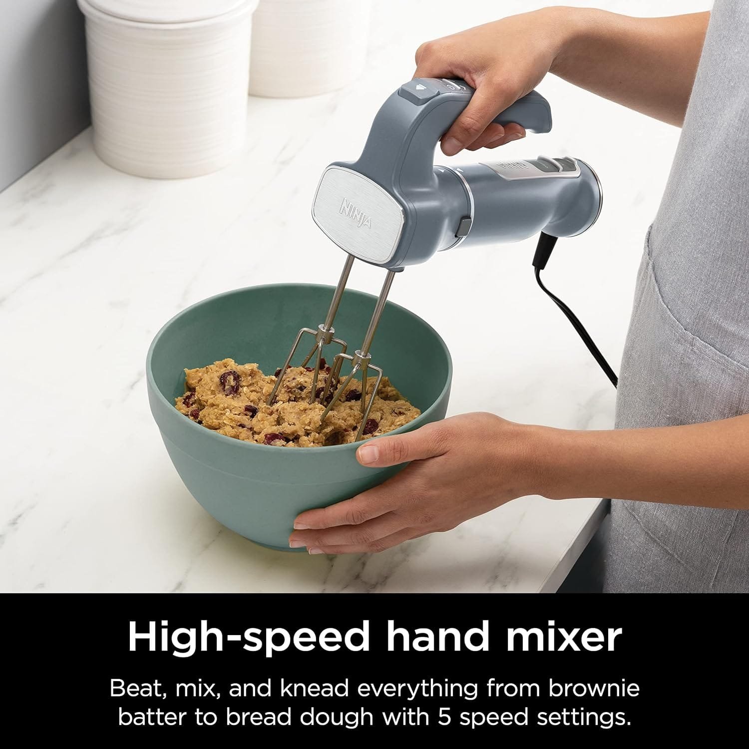 Ninja CI101 Foodi Power Mixer System, 750-Peak-Watt Hand Blender and Hand Mixer Combo with Whisk and Beaters, 3-Cup Blending Vessel, Black