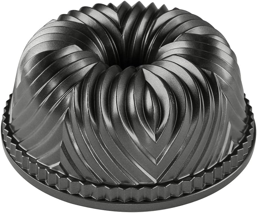 Nordic Ware Bavaria Bundt Pan, 10-Cup, Graphite