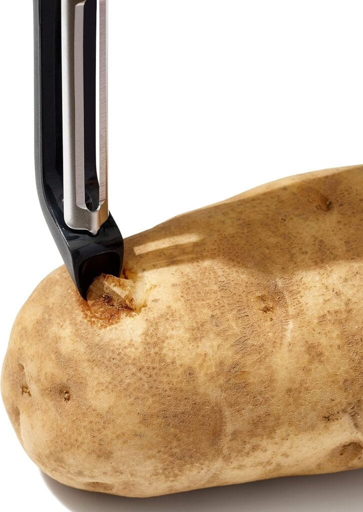 OXO Good Grips Swivel Vegetable Peeler