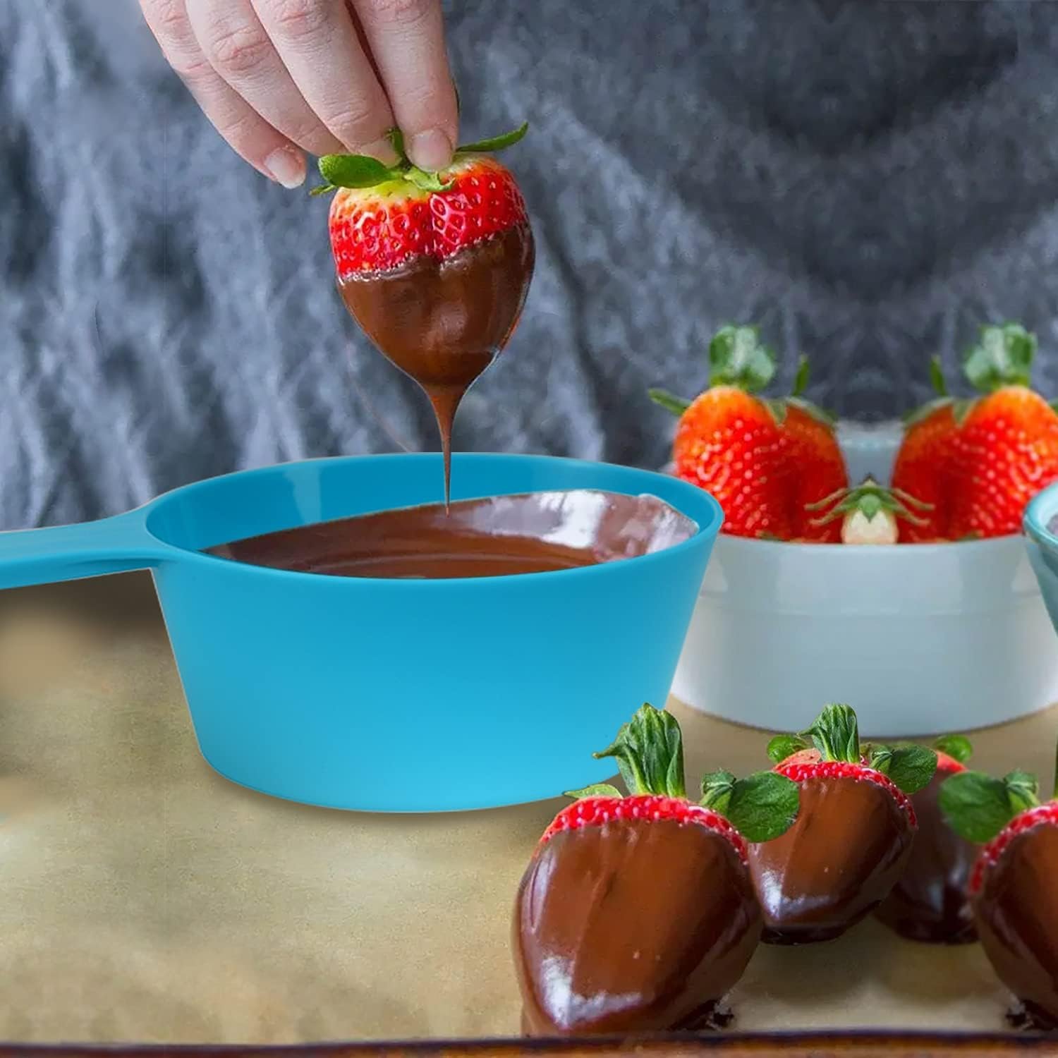 Plastic Measuring Cups and Spoons Set of 8 - Easy to Read Measuring Cups Measuring Spoons with Large Print  Spout for Measuring Dry Liquid Ingredients Baking Cooking, Dishwasher Safe BPA Free (Blue)