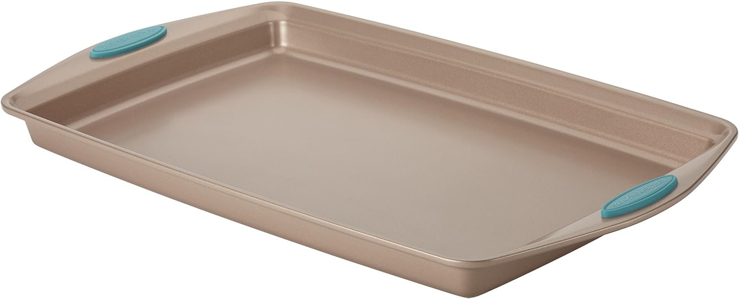 Rachael Ray Cucina Nonstick Bakeware with Grips, Nonstick Cookie Sheet / Baking Sheet - 11 Inch x 17 Inch, Latte Brown Rachael Ray Cucina Nonstick Bakeware with Grips, Nonstick Cookie Sheet / Baking Sheet - 11 Inch x 17 Inch, Latte Brown