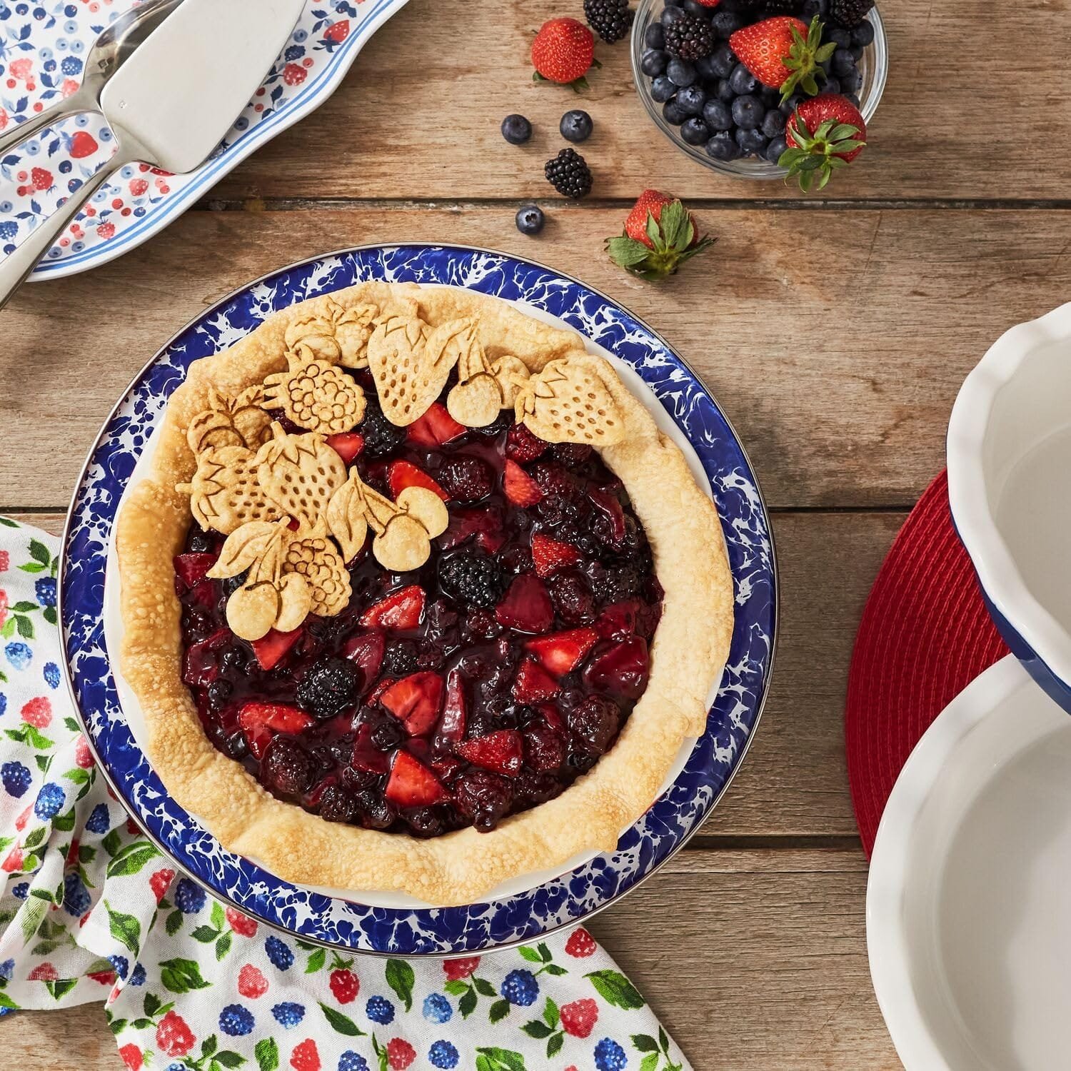 Sur La Table Pie Dish, 9.5, White