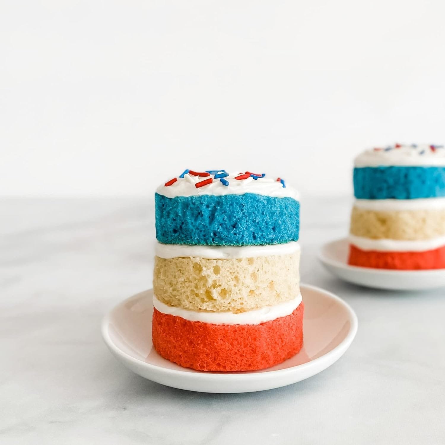 USA Pan Bakeware Round Cake Pan, 9 inch, Nonstick  Quick Release Coating, 9-Inch,Aluminized Steel