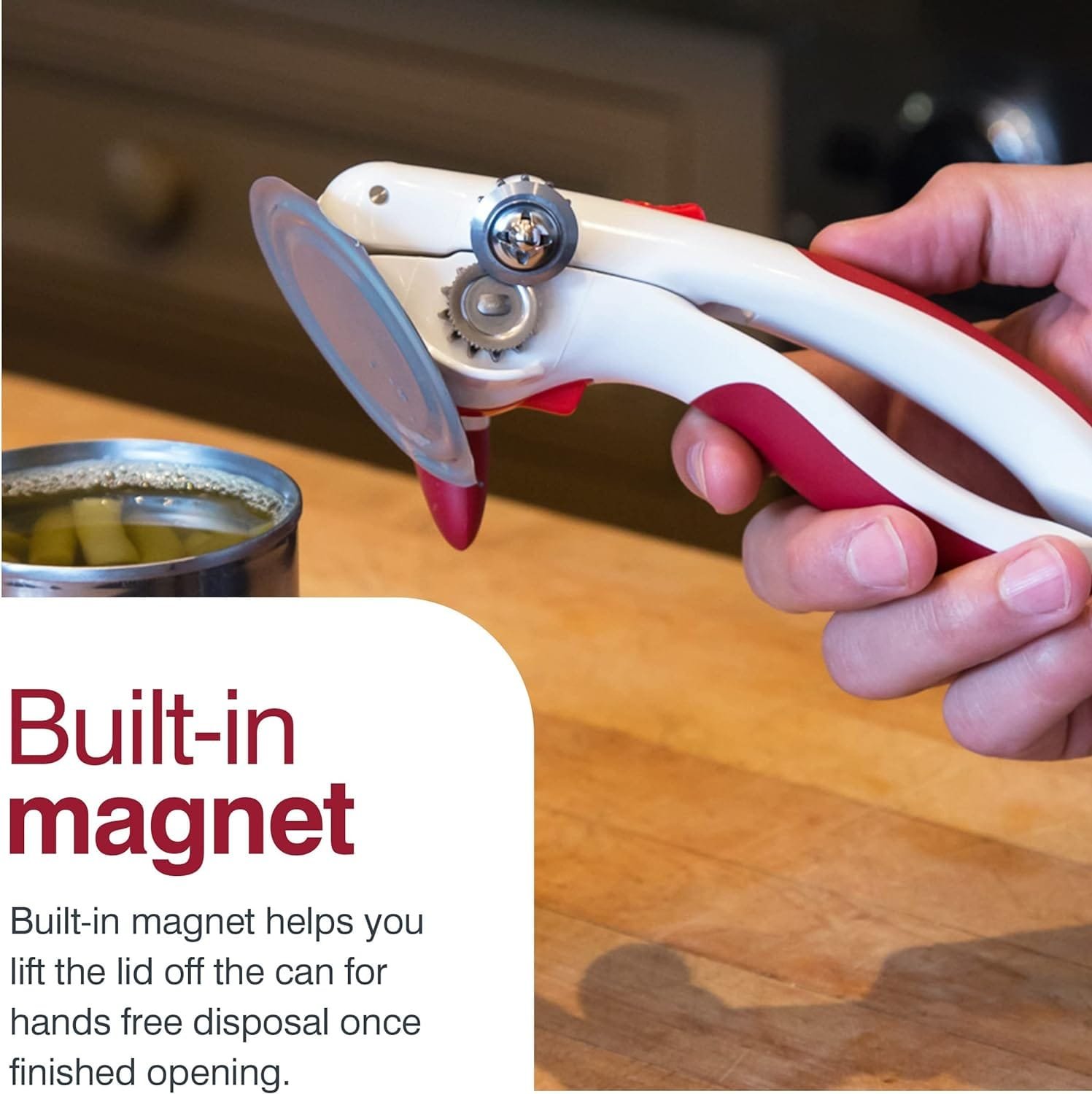 Zyliss Lock N Lift Can Opener - Manual Can Opener with Locking Mechanism - Safe Magnetic Can Opener - Easy-to-Turn Can Opener - White/Gray