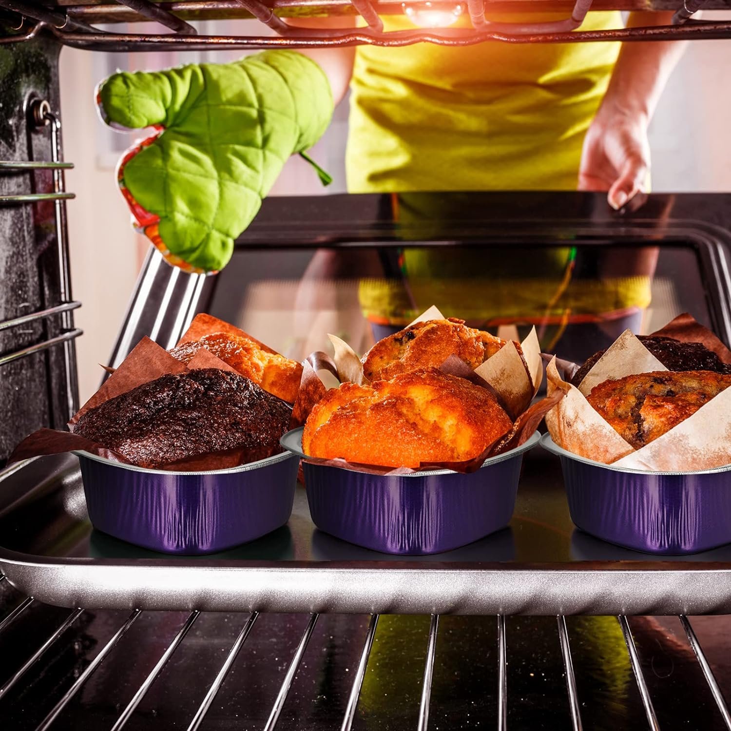 100 Sets Heart Shaped Cake Pans with Lids, 100 ml/ 3.4 ounces, Aluminum Heart Cupcake Pans Disposable Mini Cupcake Cup Flan Baking Cups Pan with Lid for Valentine Mothers Day Wedding (Red)