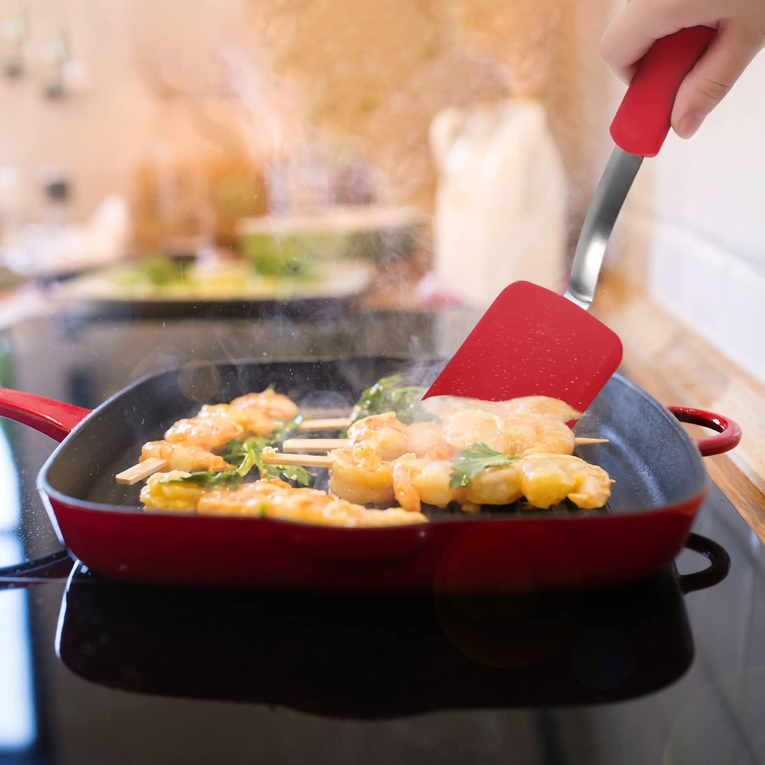 2pcs Small Silicone Spatula, Mini Silicone Spatula Turner Heat-Resistant Scratch Flipper Baking Utensil for Fish, Eggs, Pancakes, Wok (Black, Red)