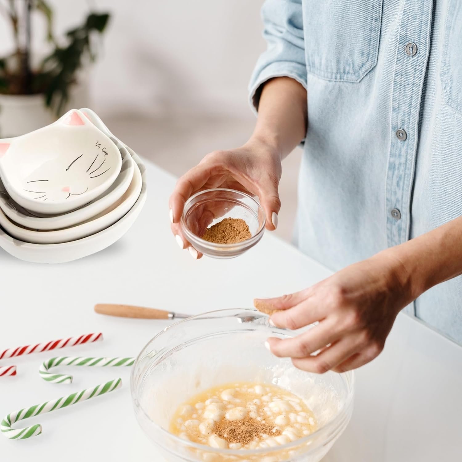 4-pcs Adorable Cat Ceramic Measuring Cups Set - Cute Measuring Cup Set for Kitchen Gadget - Space Saving Kitchen Baking Set - Cute Baking Accessories Measurement Cup - Cat Gifts for Cat Lovers (4pcs)