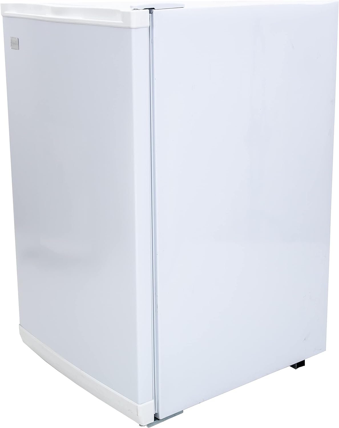 Avanti VF306 Compact Upright Freezer with 3 Metal Shelves, Adjustable Temperature Control, Flush-Back Design Perfect for Homes, Garages, Basements, White Avanti VF306 Compact Upright Freezer with 3 Metal Shelves, Adjustable Temperature Control, Flush-Back Design Perfect for Homes, Garages, Basements, White
