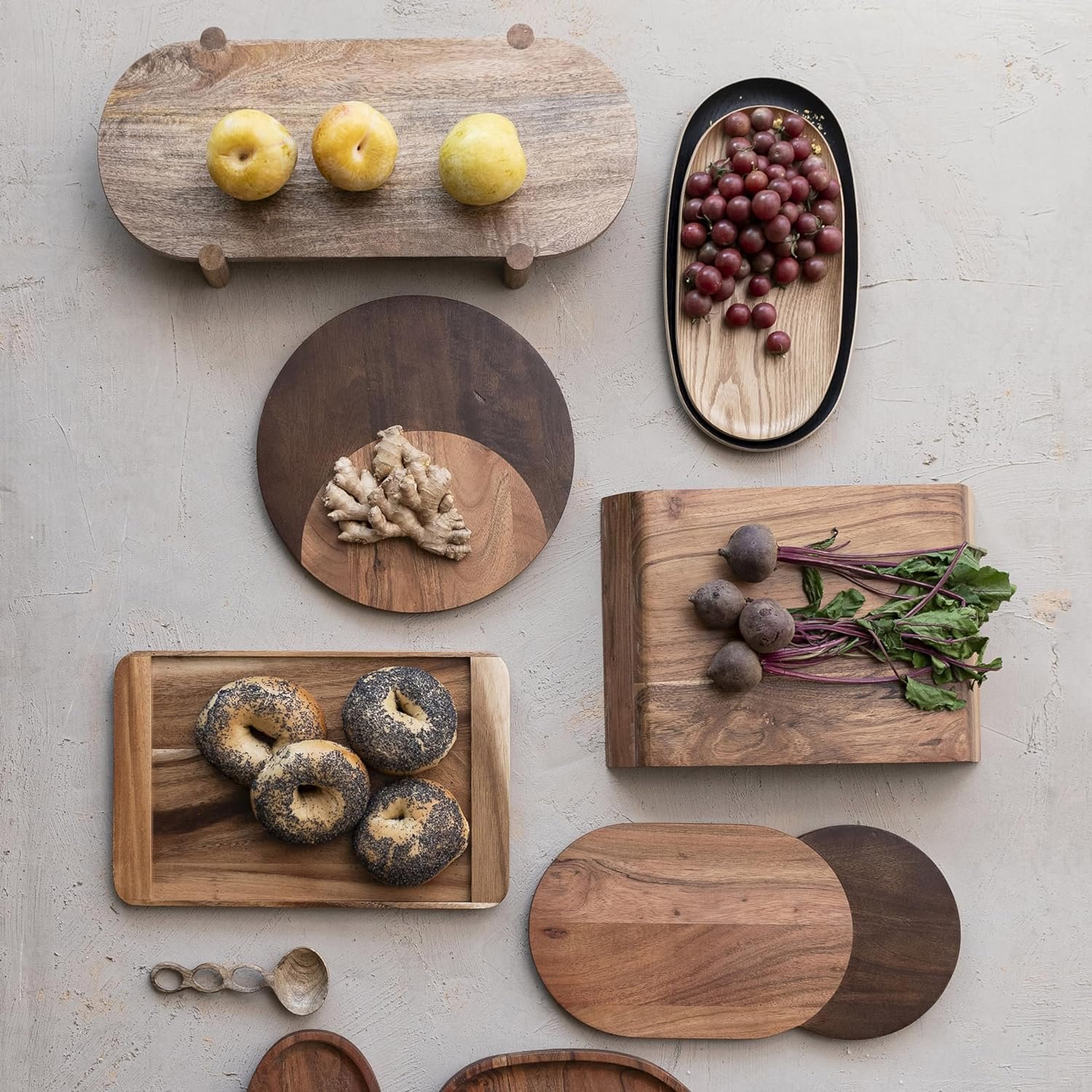 Bloomingville Round Two-Tone Wood Cheese and Cutting Board, Natural and Walnut Bloomingville Round Two-Tone Wood Cheese and Cutting Board, Natural and Walnut