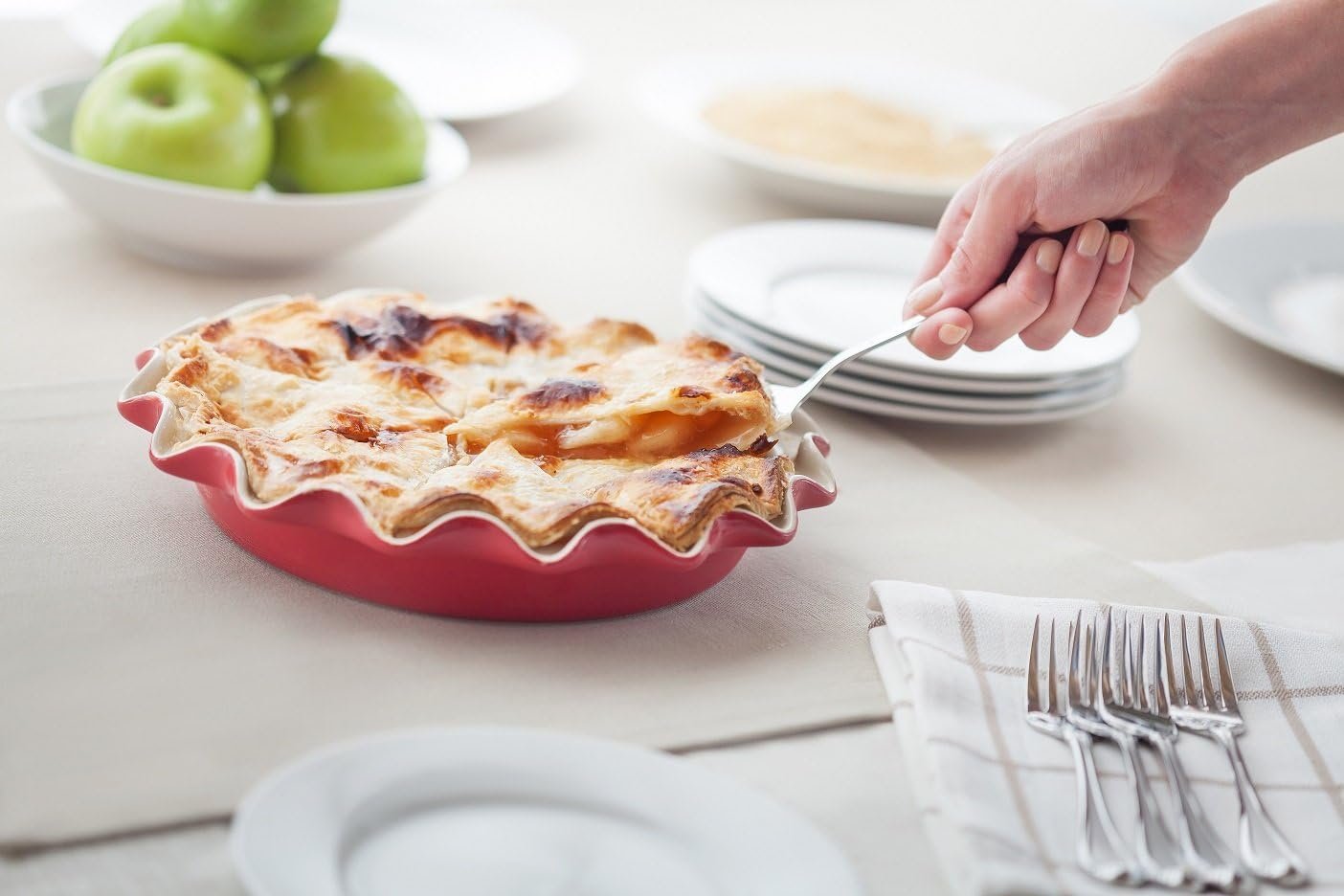 HIC Kitchen Rose Levy Beranbaum’s Perfect Pie Plate, Ceramic, Rose, 10.75-Inches