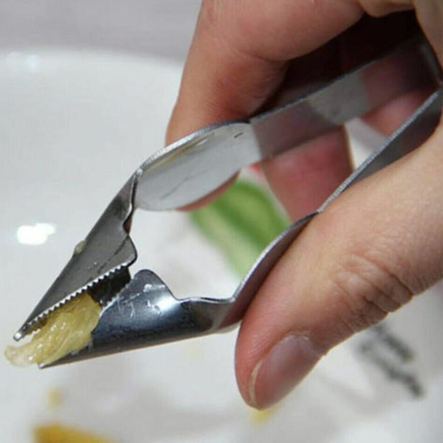 Kitchen Tools  Gadgets Pineapple Eye Remover Clip Fruit Core Tool Peeler Slicer Tongs Kitchen Utensil Kitchen Tools  Gadgets Pineapple Eye Remover Clip Fruit Core Tool Peeler Slicer Tongs Kitchen Utensil