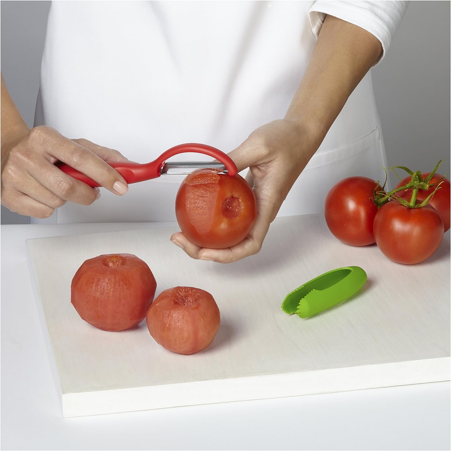 Kuhn Rikon Serrated Piranha “Swivel” Peeler 7.25” Red Kuhn Rikon Serrated Piranha “Swivel” Peeler 7.25” Red