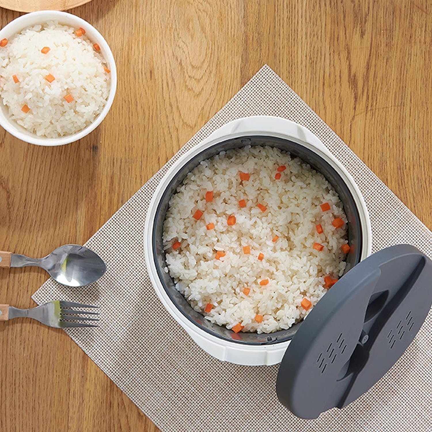 Microwave Rice Cooker, 2 L Pasta Cooker Microwaveable Food Grade PP Microwave Pressure Steamer Cooker Spoon Lid Strainer Non stick Steaming Pot Rice Cooke Cookware for Home Meal Prep Cooker