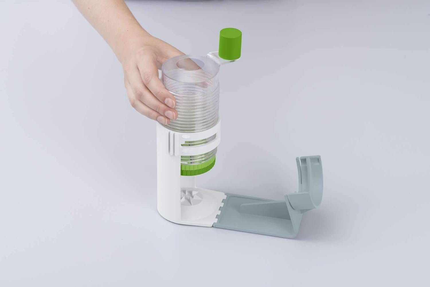 Midi Spiralizer from Betty Bossi – a spiralizer which allows you to conveniently chop all kinds of vegetables and is even suitable for use as a potato spiralizer