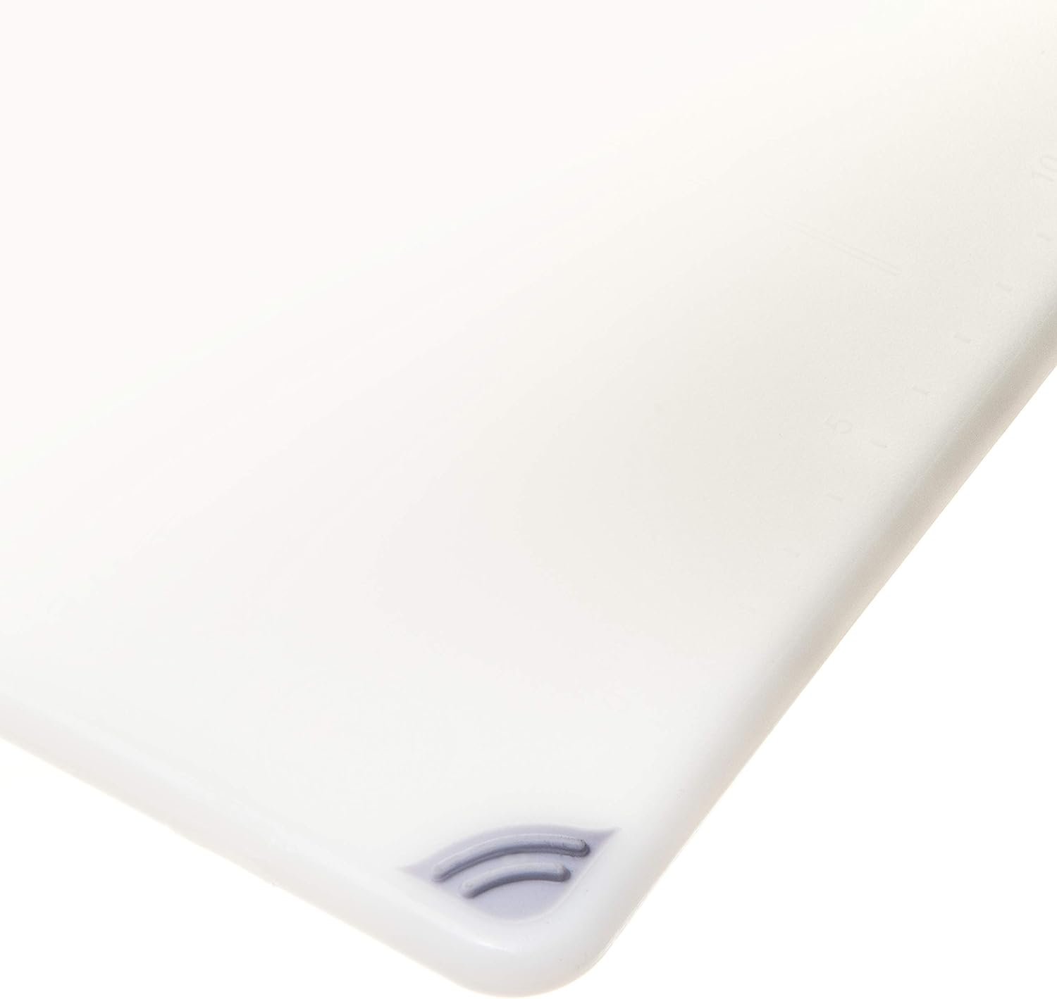 San Jamar Saf-T-Grip Plastic Cutting Board with Safety Hook, 9 x 12 x 0.375, White