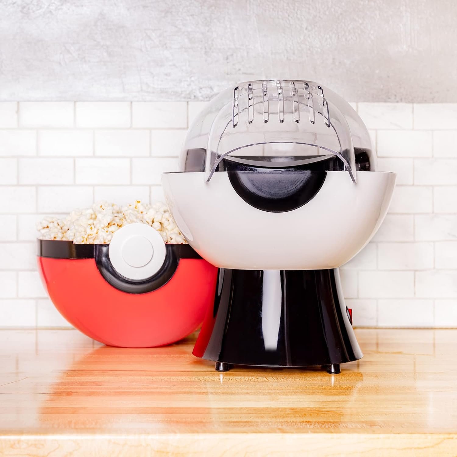 Uncanny Brands Pokémon Pokeball Popcorn Maker- Pokémon Kitchen Appliance Uncanny Brands Pokémon Pokeball Popcorn Maker- Pokémon Kitchen Appliance